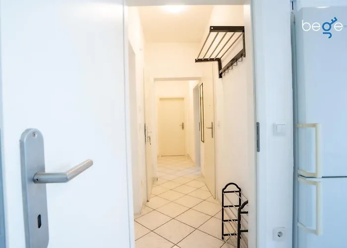 Bege Workflat 公寓 *